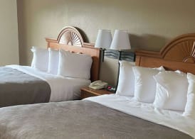 Quality Inn Huntington University Area 4