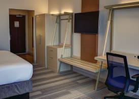 Holiday Inn Express & Suites SPENCER by IHG 4