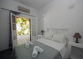 Ostria Studios & Apartments 4