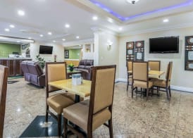 Quality Inn & Suites Atlanta Airport South 4