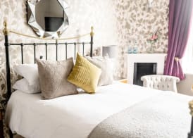 Sweeney Hall Hotel 4