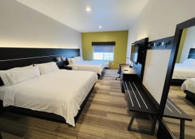 Holiday Inn Express & Suites SALINAS by IHG 4