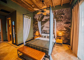 The Remote Hotel 4