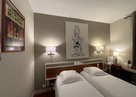 Logis Hôtel Restaurant LE MONARQUE 30 Parking Vélos Sécurisé 4