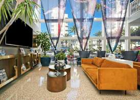 Catalina Hotel & Beach Club 2