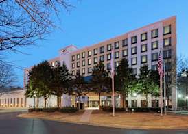 DoubleTree by Hilton Atlanta Airport 2