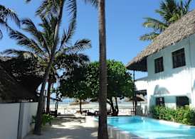 Makuti Beach Bungalows 2