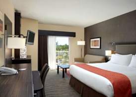 Holiday Inn Express & Suites NAPLES DOWNTOWN - 5TH AVENUE by IHG 5