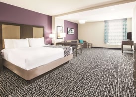La Quinta by Wyndham Dallas Plano - The Colony 5
