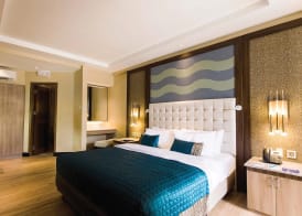 Acuatico Beach Resort & Hotel 4