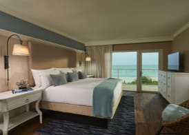 Edgewater Beach Hotel 4