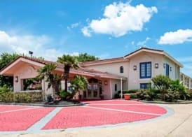 Days Inn & Suites by Wyndham Texas City-Galveston Area 5