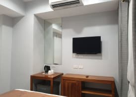 Leez Inn Makati 4