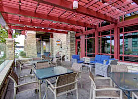 DoubleTree Fallsview Resort & Spa by Hilton - Niagara Falls 2