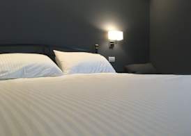 Robin Rooms 4