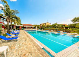 Borsalino Studios & Apartments 4