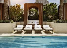 SLS LUX Brickell 4
