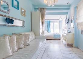 Alpha Luxury Suites 3
