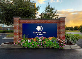 DoubleTree by Hilton Charleston Mount Pleasant 3