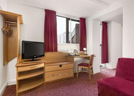 Waterloo Hub Hotel & Suites 5