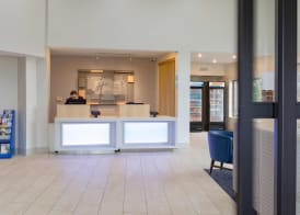 Holiday Inn Express & Suites HOOD RIVER by IHG 3