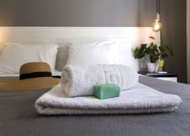 LOC HOSPITALITY Urban Suites 3