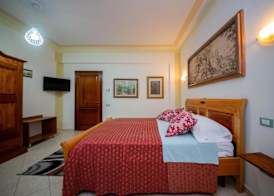 Hotel "SAN SAENA " 5
