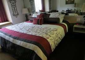 Patti's Inn and Suites 4
