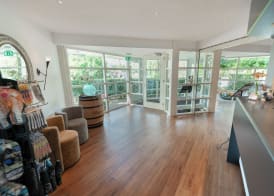 Boutique Hotel Herbergh Amsterdam Airport FREE PARKING 2
