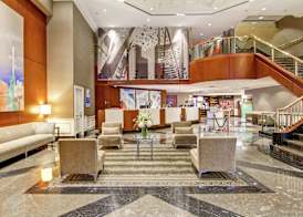 DoubleTree by Hilton Toronto Downtown 4