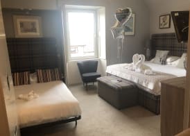 Redcliffe Hotel 5