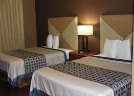 Econo Lodge Oskaloosa 4