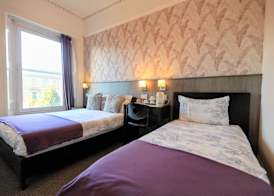 Edinburgh Holiday Guest House 4