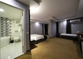 Eniza Hotel 3