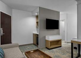 SpringHill Suites Lehi at Thanksgiving Point 5