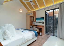 ARIA Beach, Ukulhas 5