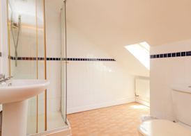 Pebbles Guest House - Flat 5 2