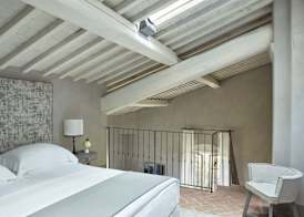 COMO Castello Del Nero 4