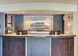 Premier Inn Basingstoke West 3