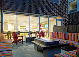 Home2 Suites By Hilton Milwaukee Downtown 3