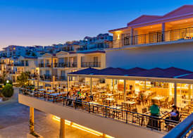 WellClub Resort - Wellness & SeaView Suites 4