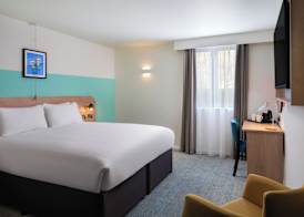 Garner Hotel Lincoln by IHG 2