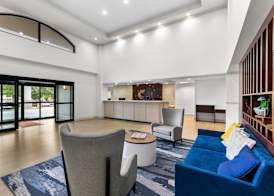 Comfort Suites Austin Airport 2