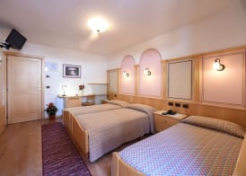 Hotel Adriana 5