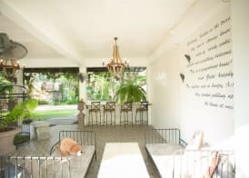 Ginger Bread House - Pet Lover Resort 4