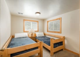 Ponderosa Lodge 4