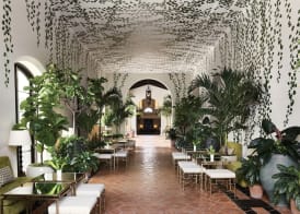 Four Seasons Hotel at The Surf Club 2