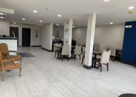 Microtel Inn and Suites Clarksville 4