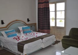 Hotel Best Beach- Family Only 4