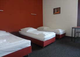 Hotel 103 4